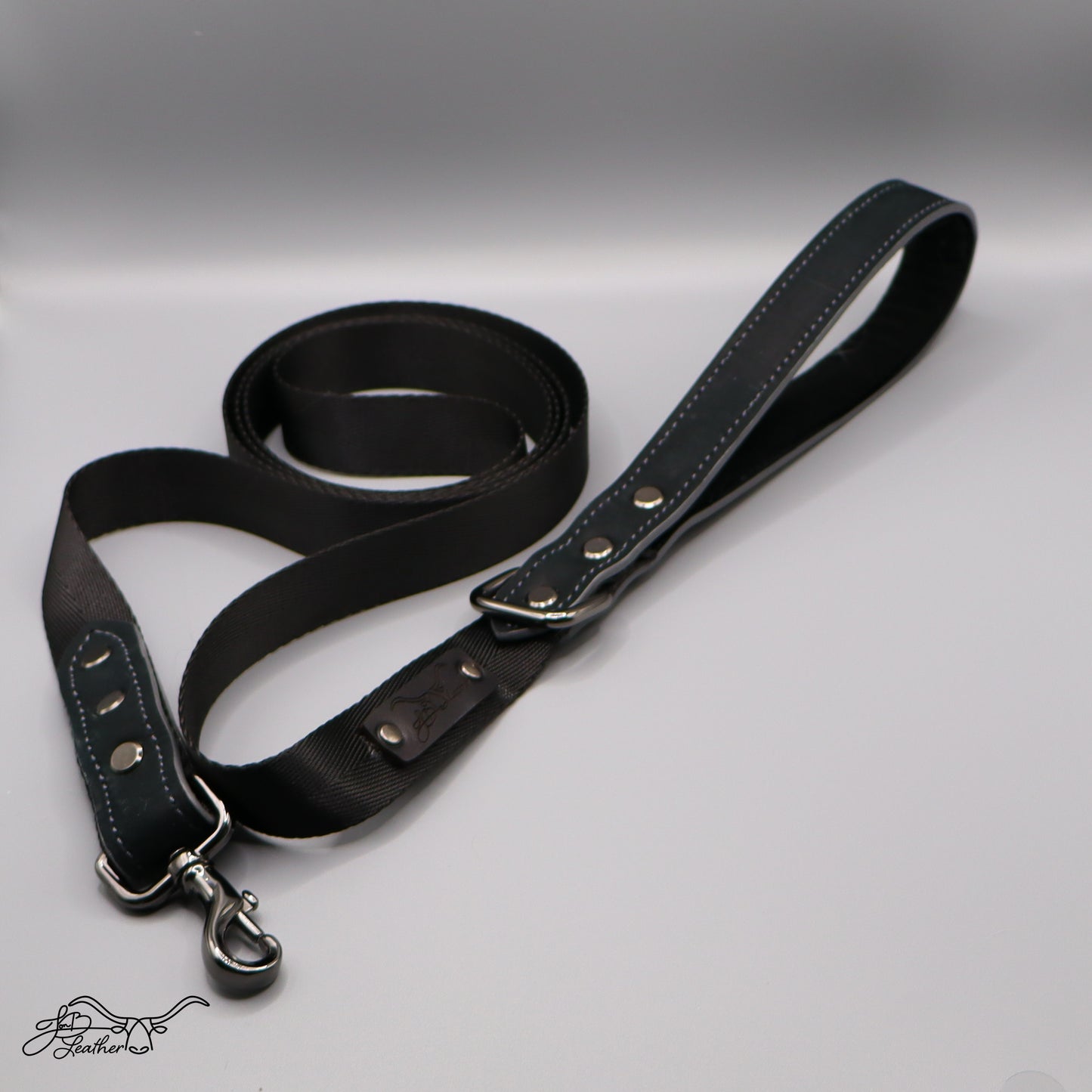 Lux Leash - The Pet Leash with Style
