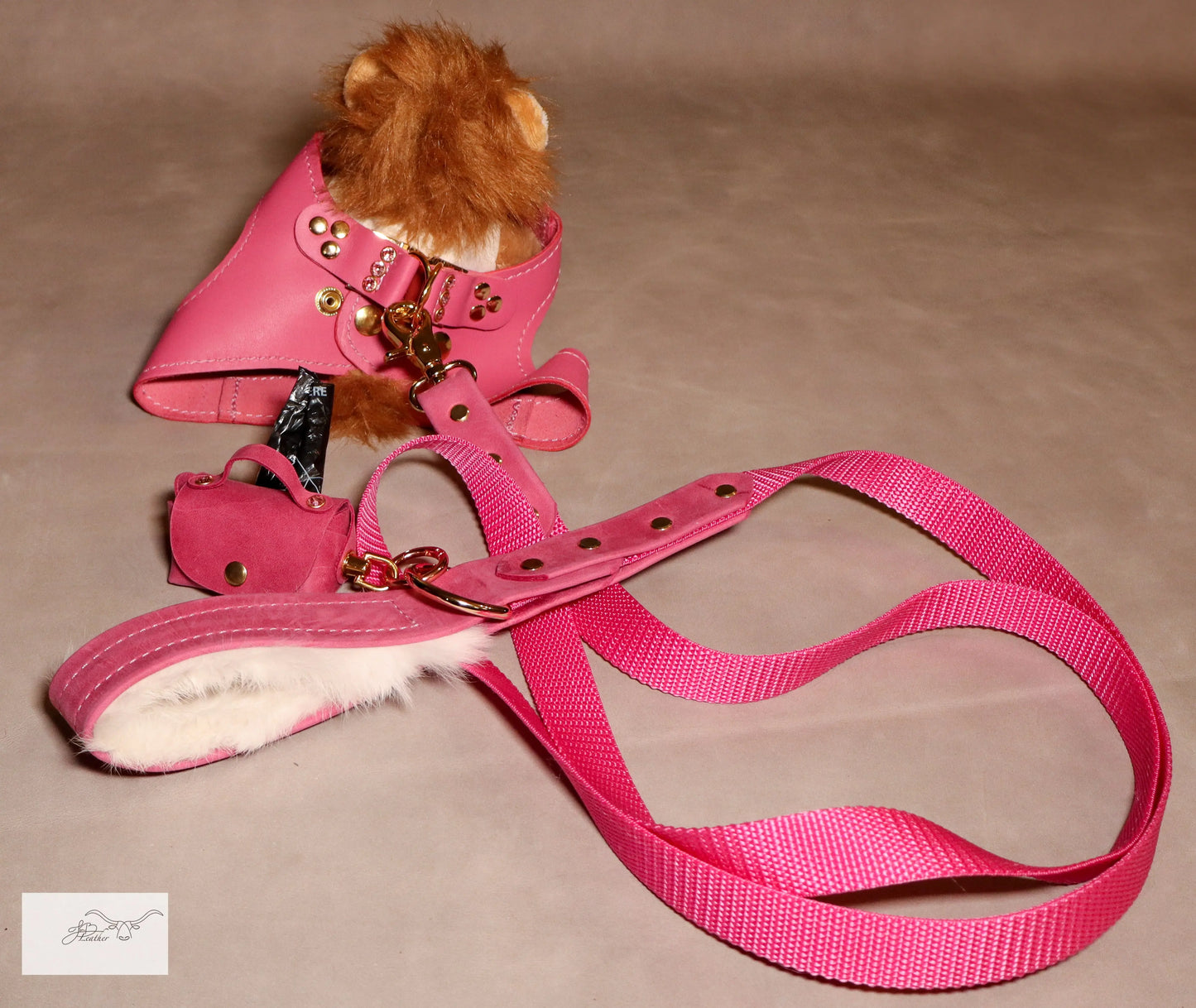 Premium Leash with Rabbit Fur Handle Lining Jon B Leather
