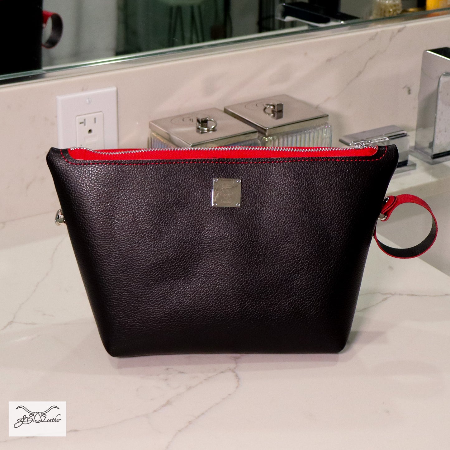 Travel Accessories Bag - Medium Sized Toiletries Bag