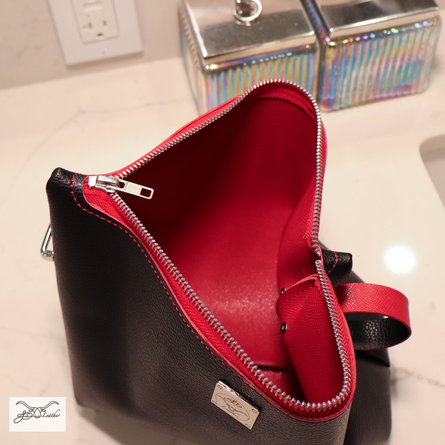 Travel Accessories Bag - Medium Sized Toiletries Bag