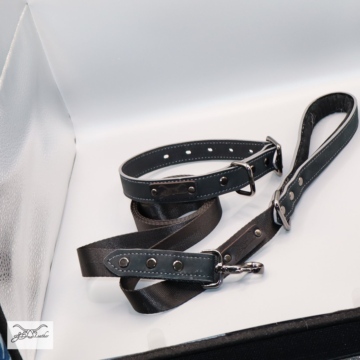 Luxe Pet Collar - Take your pet for walks with style!