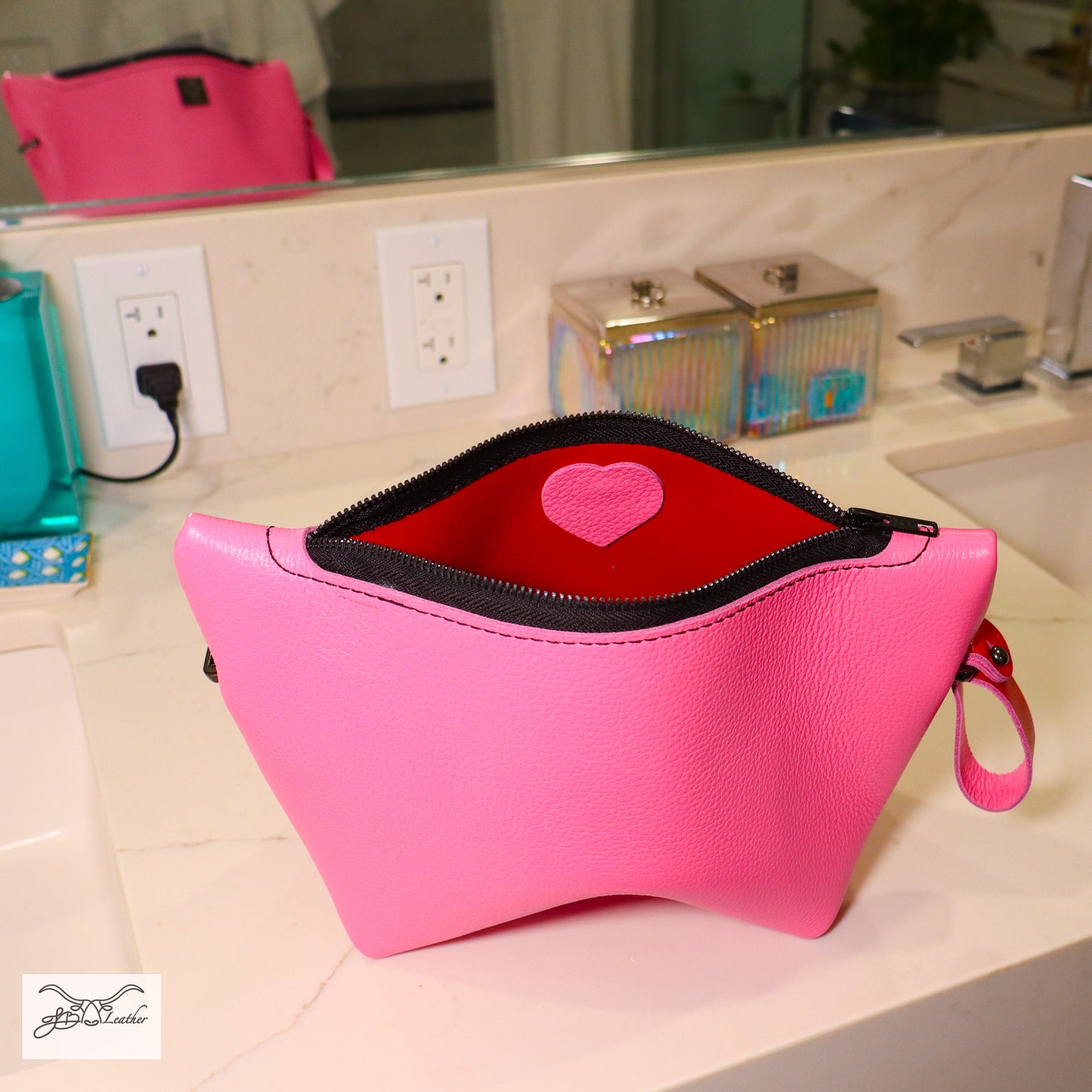Travel Accessories Bag - Medium Sized Toiletries Bag